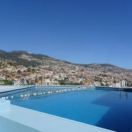 Monte Carlo Hotel 3*