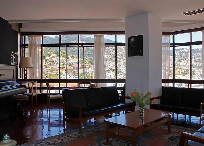 מלון Monte Carlo 3*