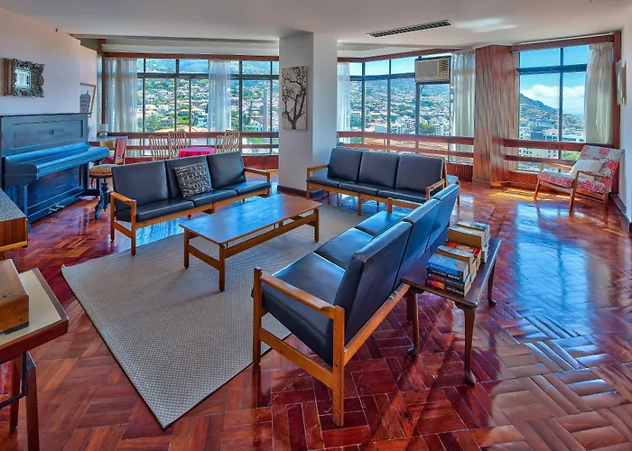 מלון Monte Carlo 3*