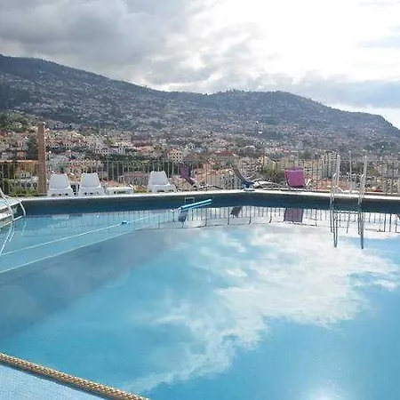 Monte Carlo Hotel 3*