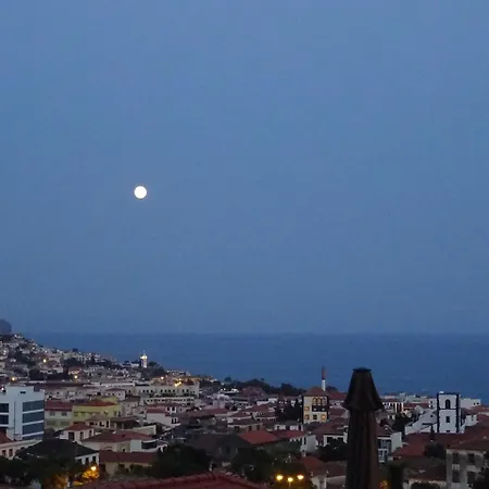 Monte Carlo Hotel 3*