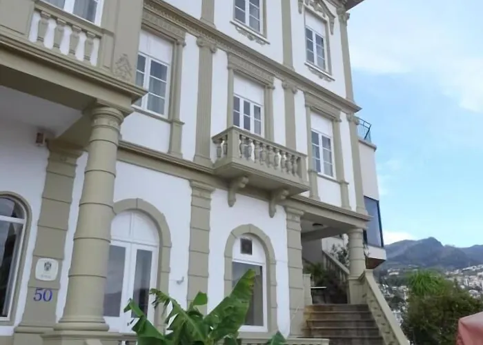 Monte Carlo Hotel 3*