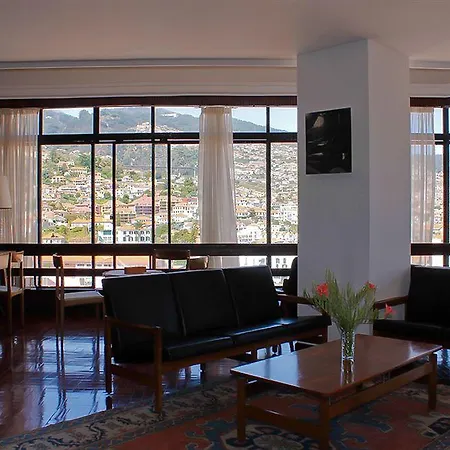 Ξενοδοχείο Monte Carlo 3*