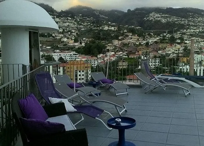 Monte Carlo Hotel